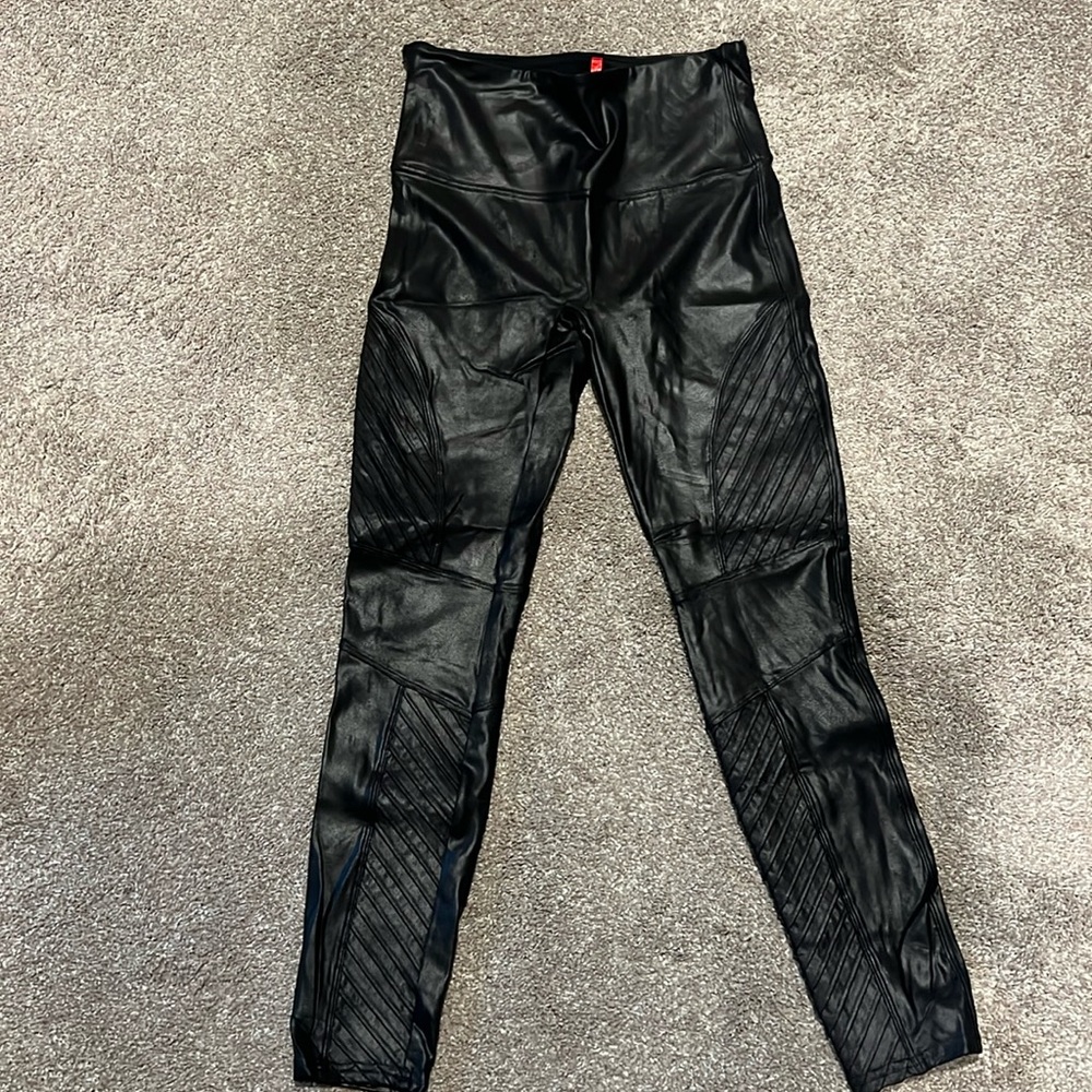 Spanx faux leather motto legging medium petite